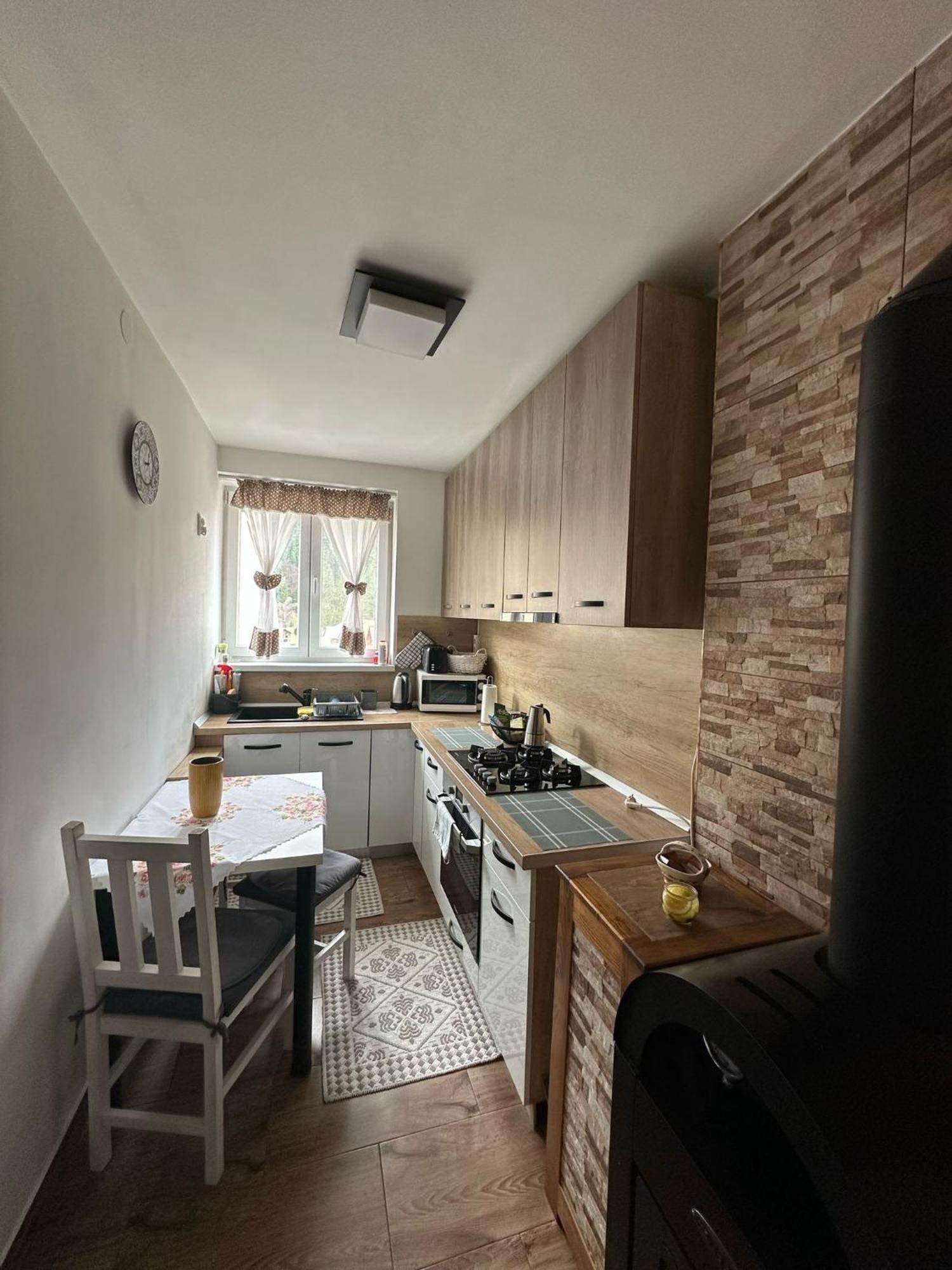 בורסק Apartament De Inchiriat מראה חיצוני תמונה