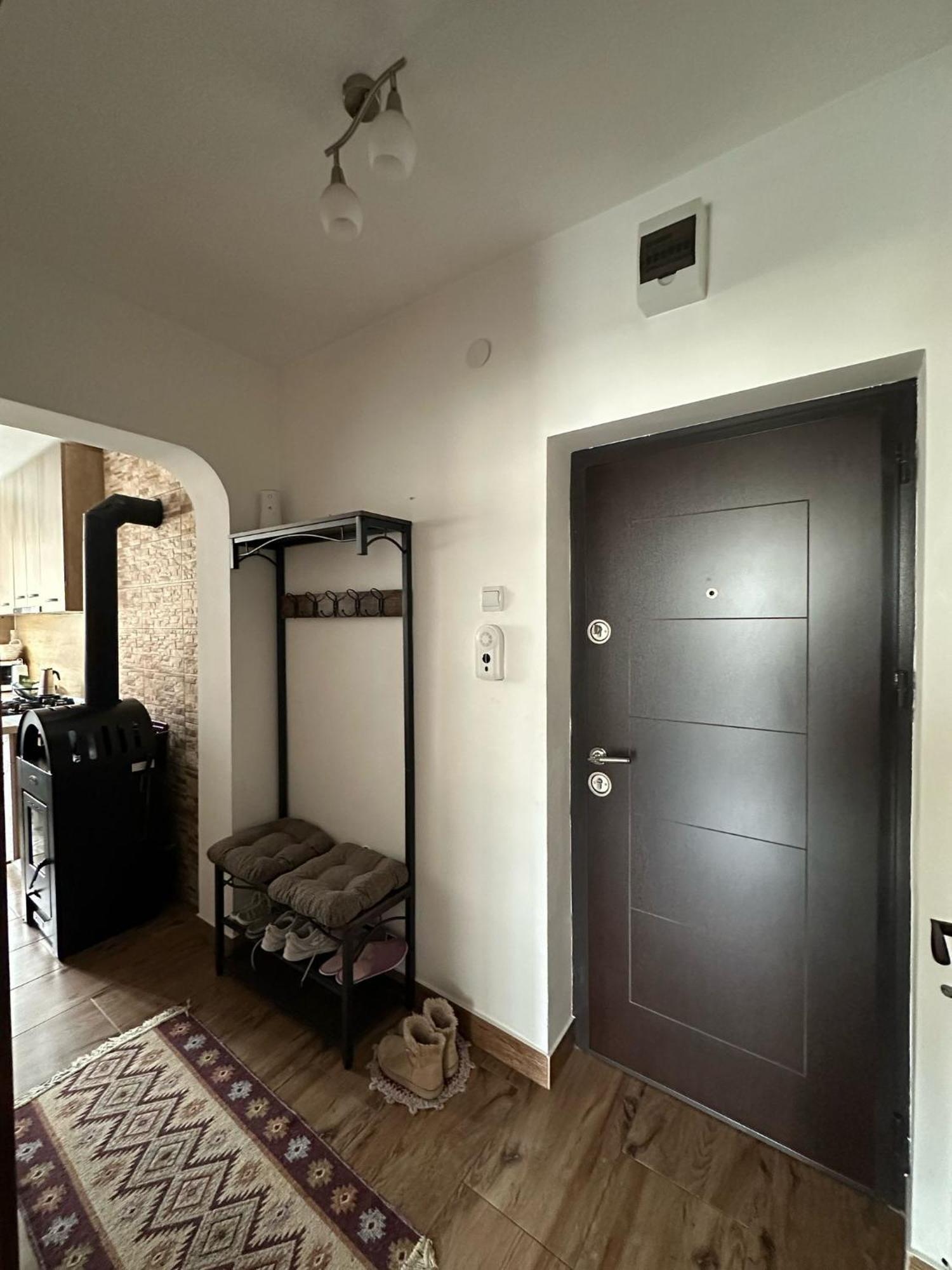 בורסק Apartament De Inchiriat מראה חיצוני תמונה